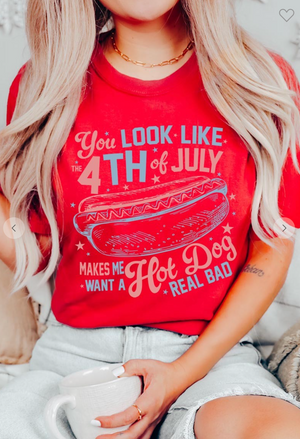 "Makes me want a hot dog real bad" Graphic Tee
