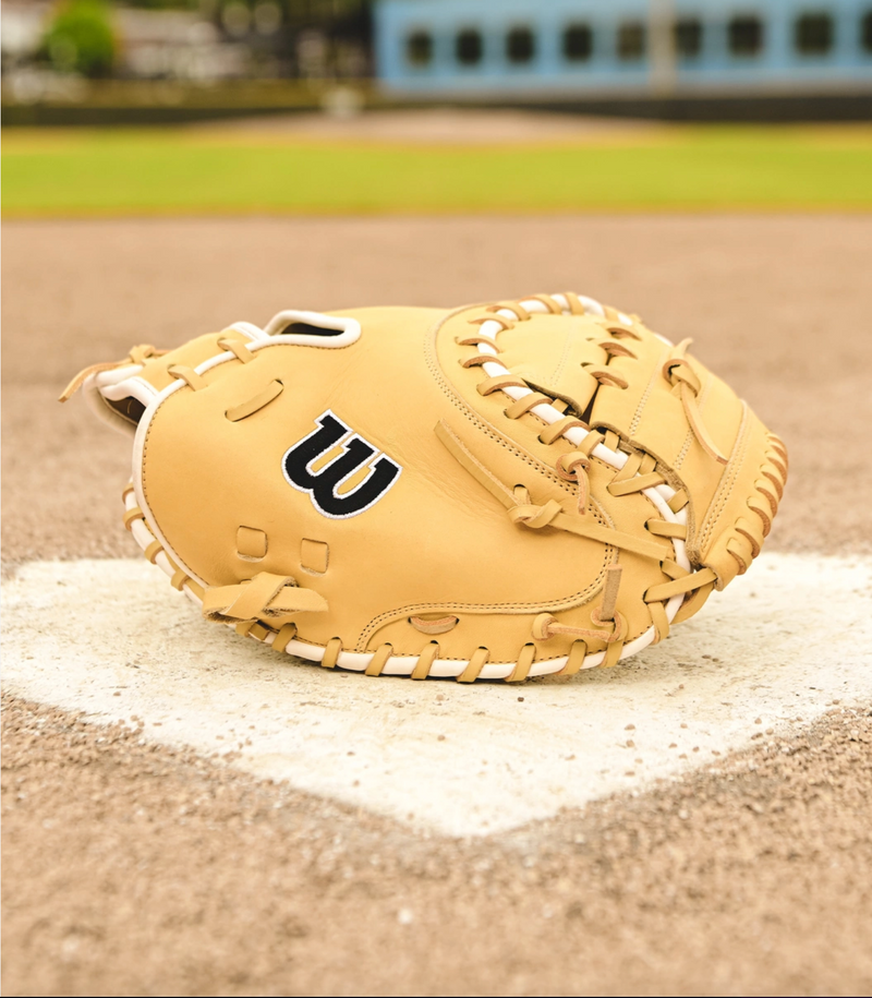 Wilson A1000 33" Baseball Catcher's Mitt