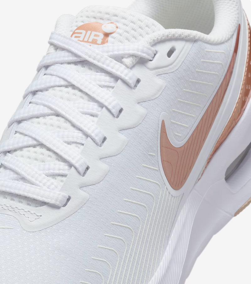 Nike Women's Air Max Nuaxis Trainers