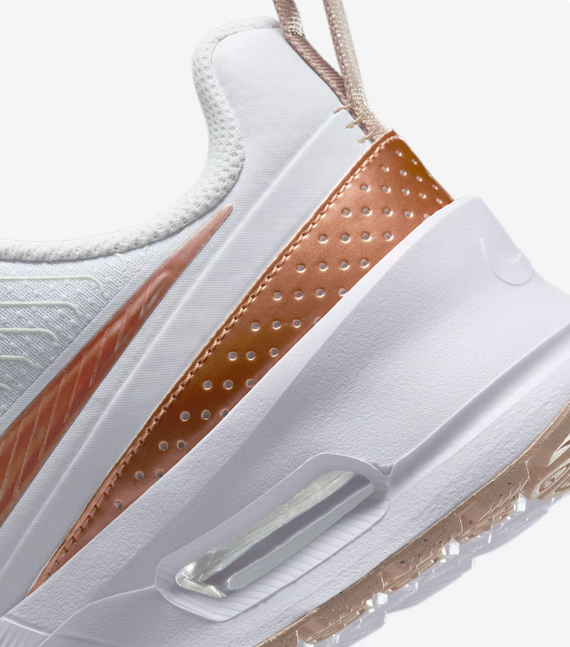 Nike Women's Air Max Nuaxis Trainers