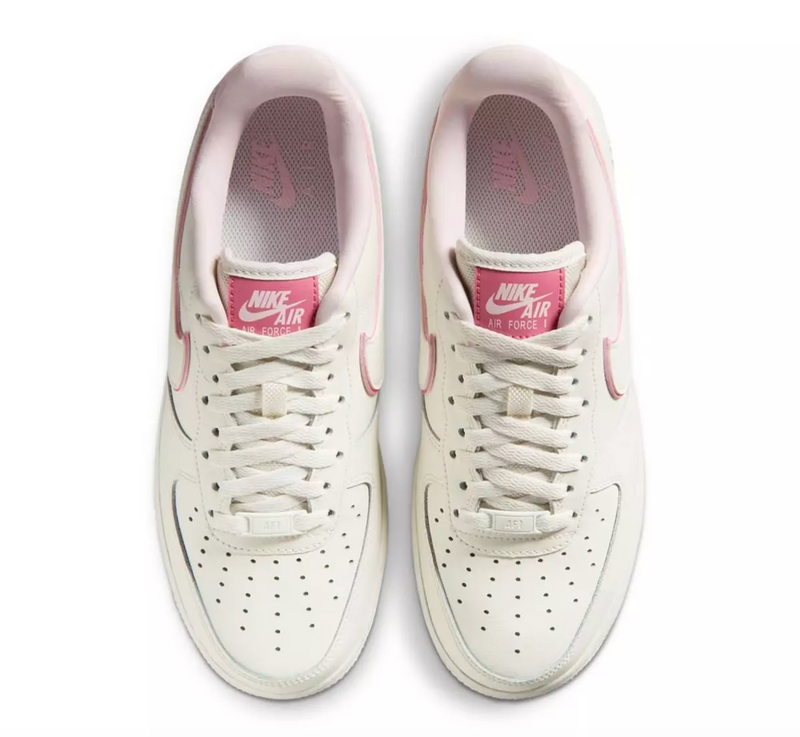 Nike Women's Air Force 1 '07